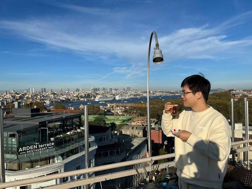 Yan Ho